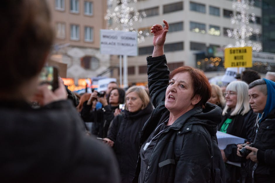 Gulabi Gang: De Roze Vrouwenbeweging van India die Strijdt tegen Onrecht