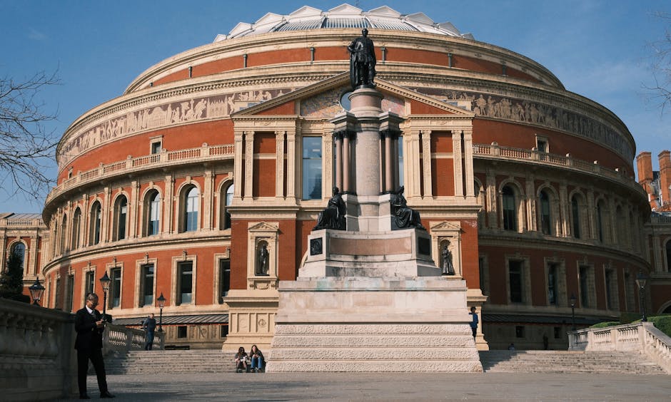 Raspoetin & Cinci Hüseyin Efendi: De Duistere Macht van Mystieke Adviseurs aan het Hof