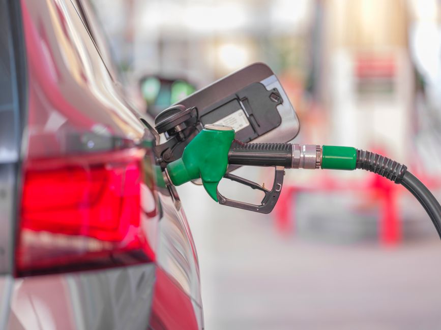 Wat gebeurt er als je verkeerd tankt? Gevolgen en cruciale tips
