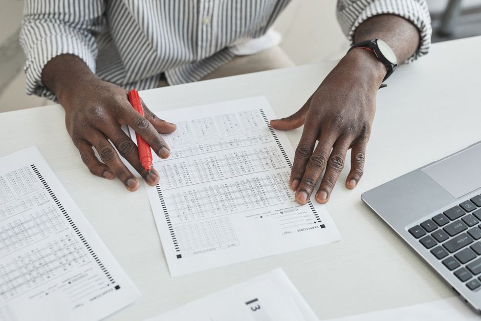 Scantron Machine: Werking, Geschiedenis en de Impact op Onderwijs